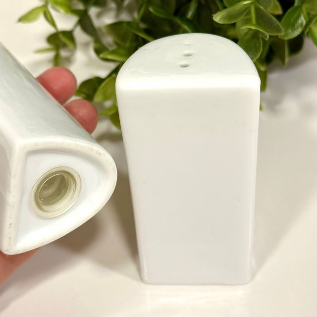 Conjunto saleros porcelana