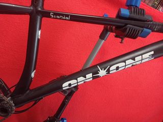 CUADRO SCANDAL ON ONE