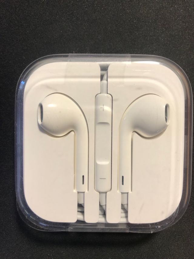 Auriculares antiguos iPhone