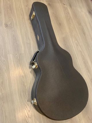 Guitarra electro acústica Taylor 518 e2