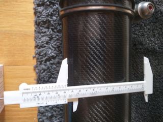 Silencioso leovinci carbono