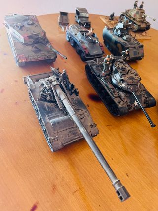 vendo maquetas militares