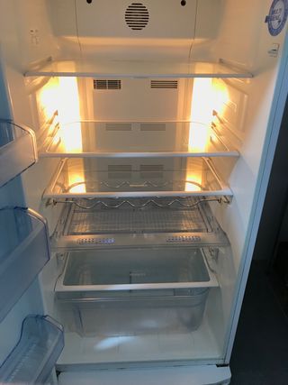 Nevera BEKO PARA REPARAR!