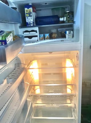 Nevera BEKO PARA REPARAR!