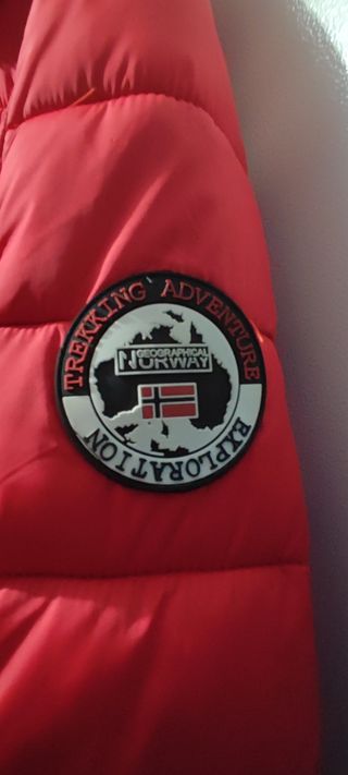 Anorak Geographical Norway. Rojo. Talla L