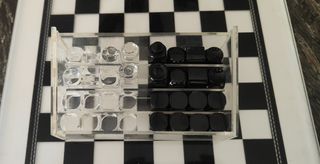 Ajedrez en Metraquilato.