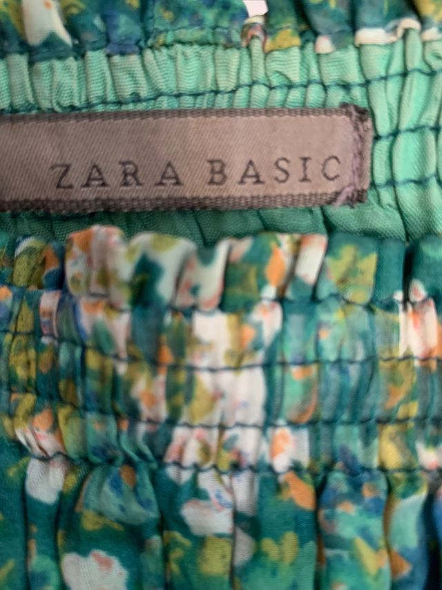 Gonna verde Zara