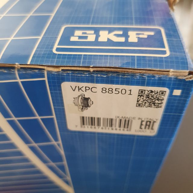 Bomba de agua Chrysler Voyager IV