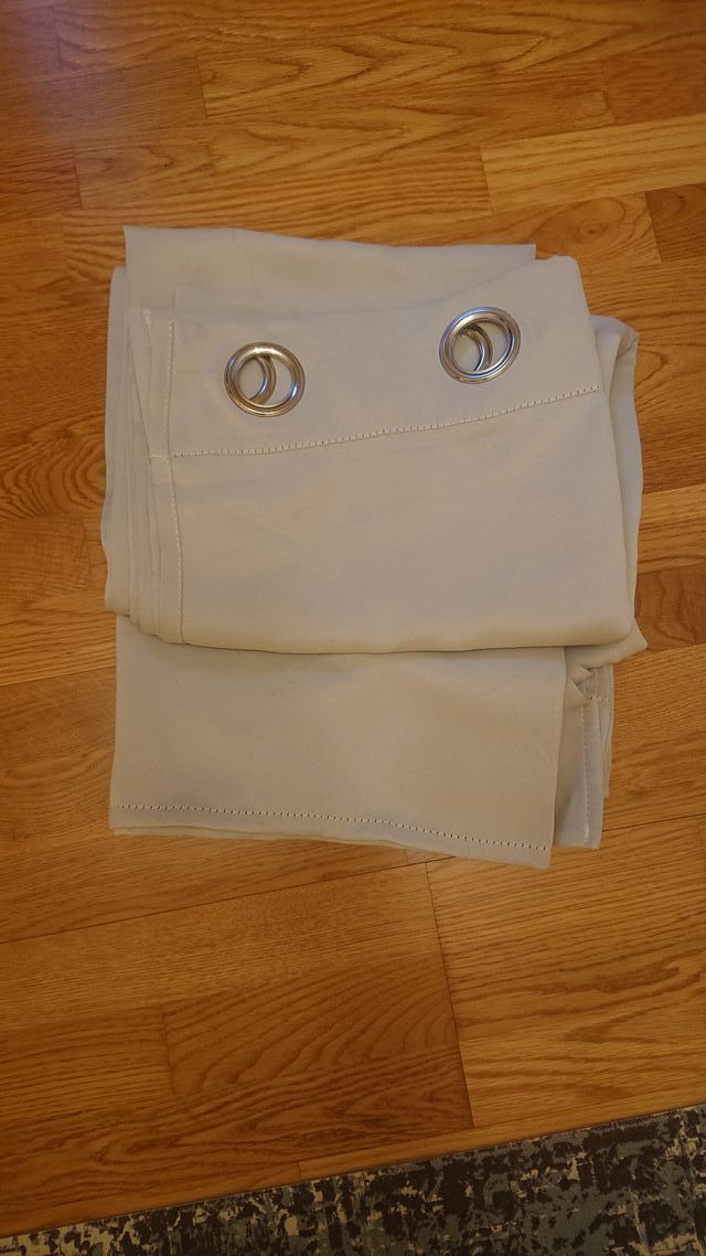 Cortinas aislantes/térmica 140x245 y barra soporte