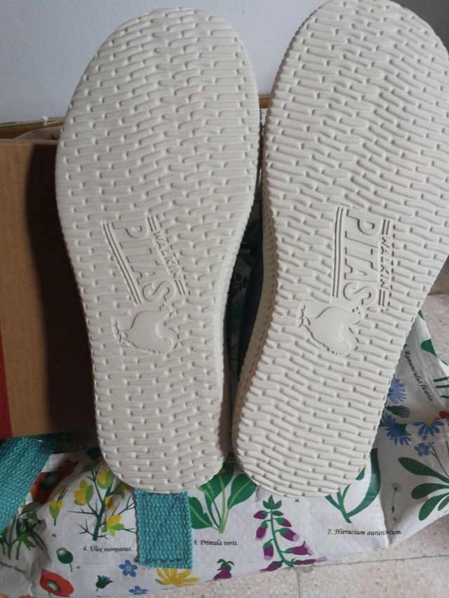 Zapatillas Pitas 35. Nuevas