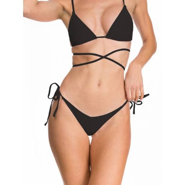 Tanga Brasileña de Bikini