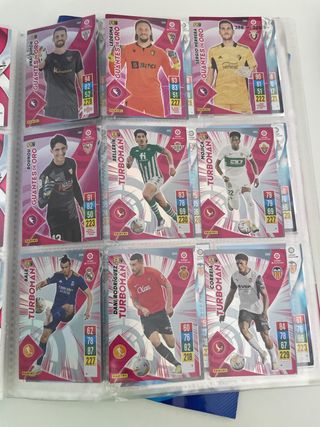 Álbum de cromos adrenalin 21-22 + gratis guía