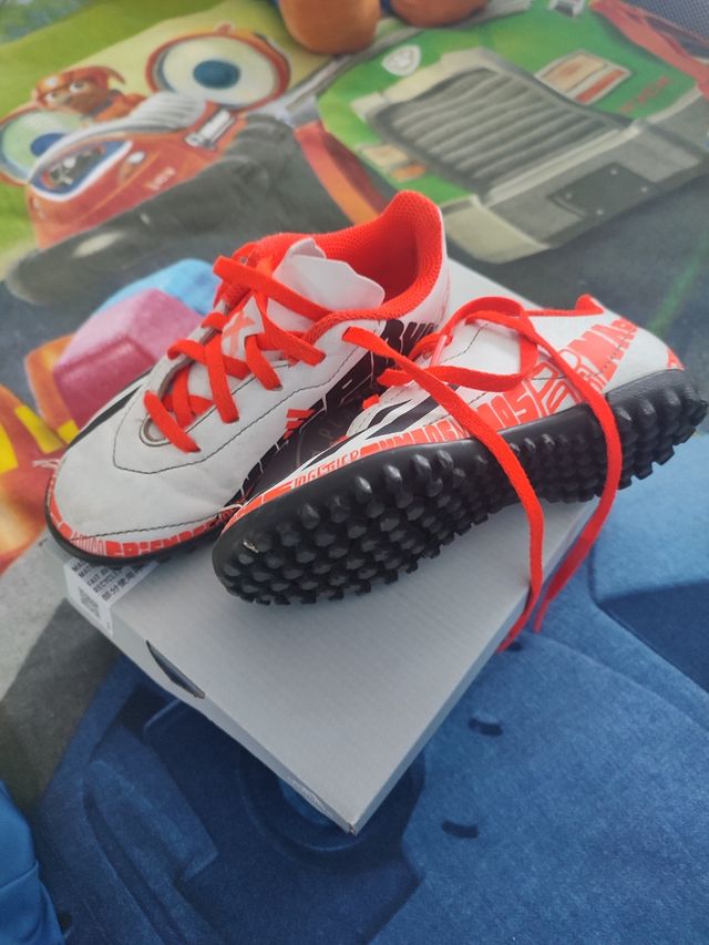 zapatillas de futbol Messi