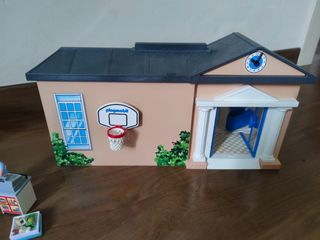 Playmobil. Matelin escuela, granja y garaje
