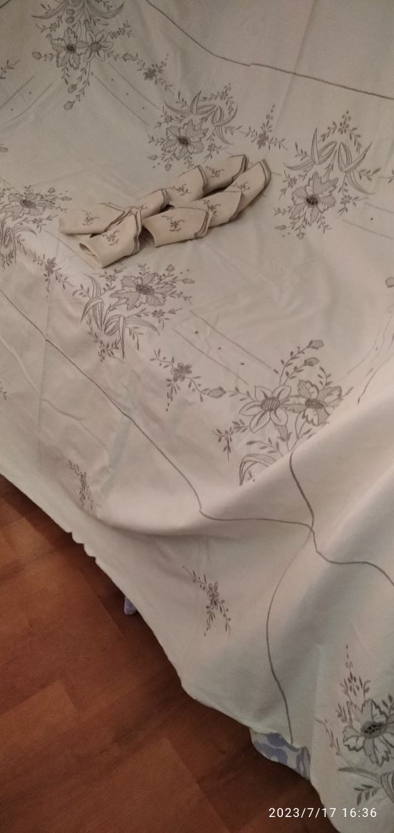 Toalha de mesa. Algodão