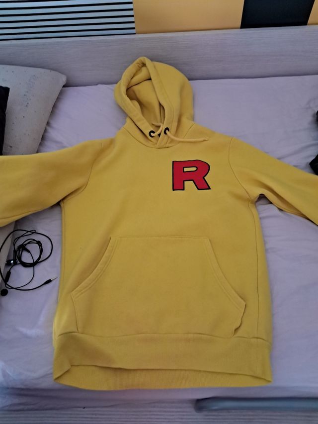 Jersey con diseño de pikachu