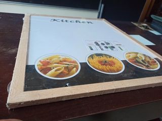 Pizarra de notas magnética de cocina nueva