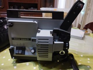 Proyector super 8