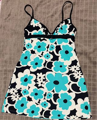 Vestido playero y bikini a juego Flores años 60