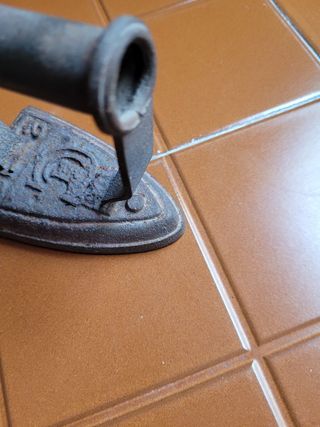 Plancha hierro fundido antigua