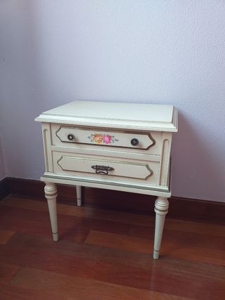 Cama mesita ... conjunto habitación 