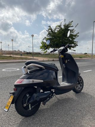 Moto Eléctrica SUNRA GRACE