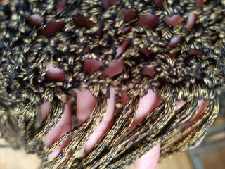 Chal, diseño hecha a mano oro y negro o