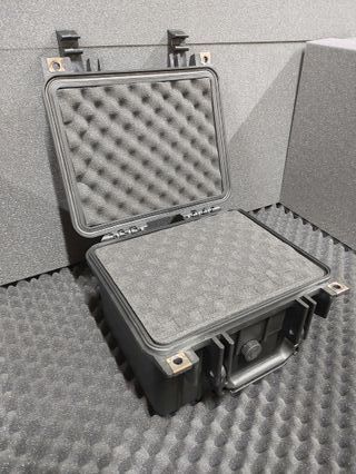 Maletin Maleta estanco NUEVO 27x24x17 (no pelicase