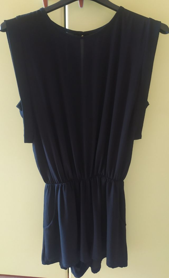 Vestito a pantaloncino nero