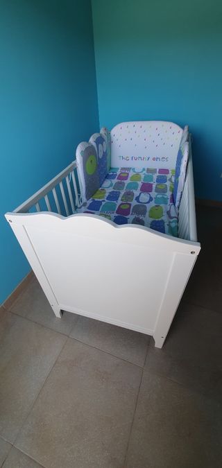 Cuna bebé nueva