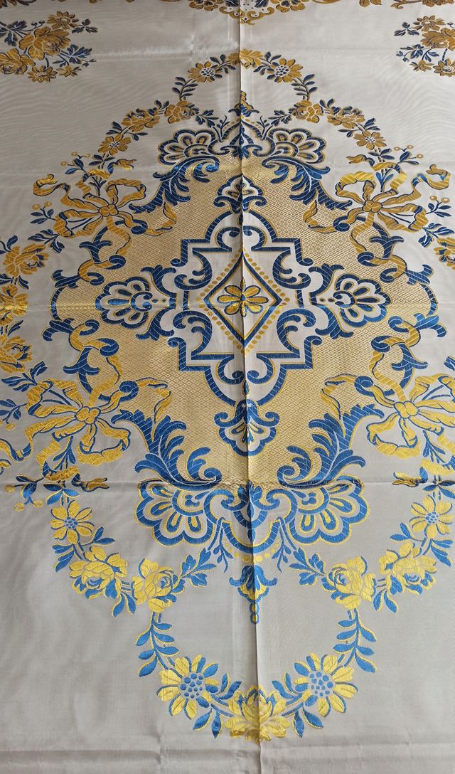 Colcha antigua de Chantilly Francia Nueva