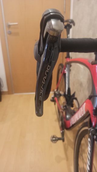 Bicicleta de carretera de carbono