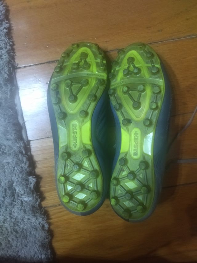 Zapatillas de fútbol con tacos