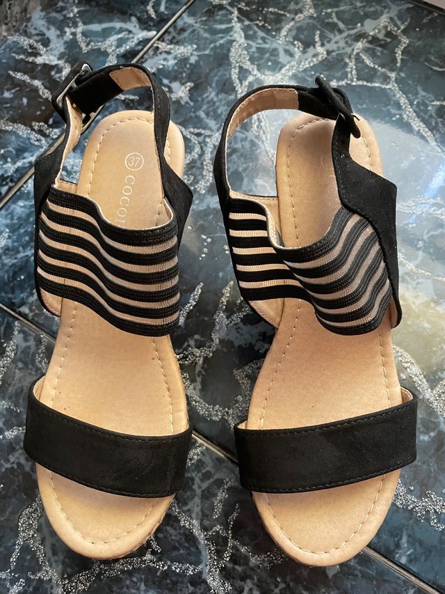 Sandalias a estrenar