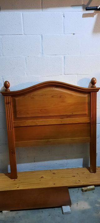 Cabecero de madera provenzal