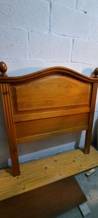 Cabecero de madera provenzal