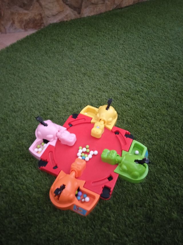 Tragabolas, juego de mesa