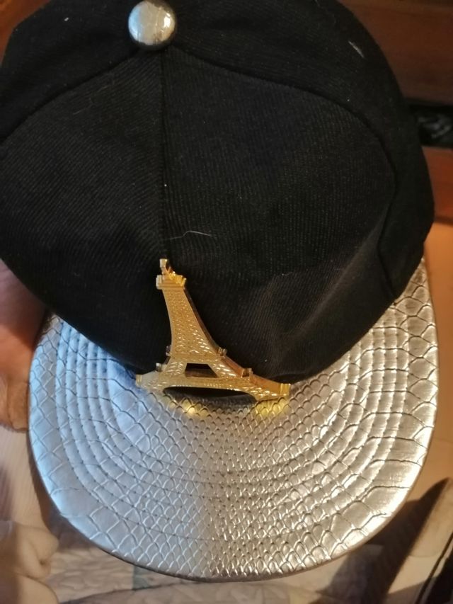 2 gorras planas tipo beisbol