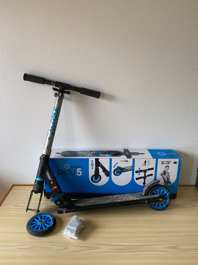 Patinete Oxelo.