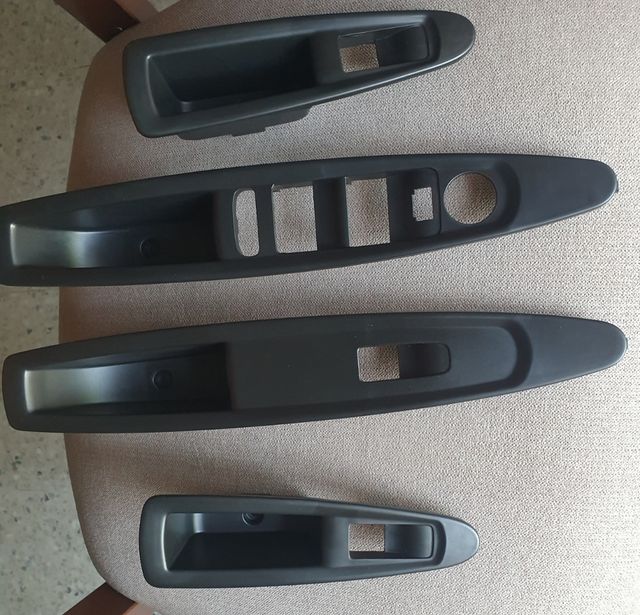 Paneles de interruptores de puertas C4