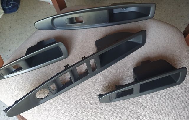 Paneles de interruptores de puertas C4