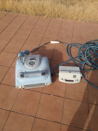 Robot limpiador de piscina 