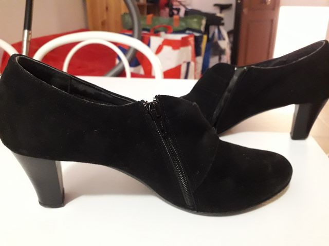 stivaletto nero velluto con cerniera