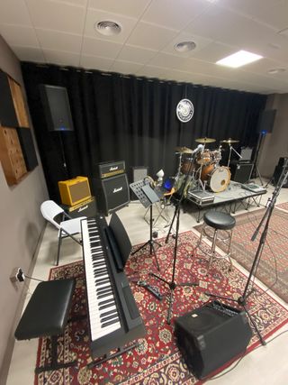 Clases de canto presenciales