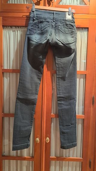 Pantalón T.36.Push up.Nuevo estrenar