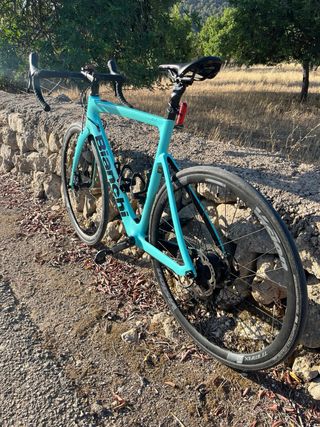 Bianchi Aria eRoad Ultegra