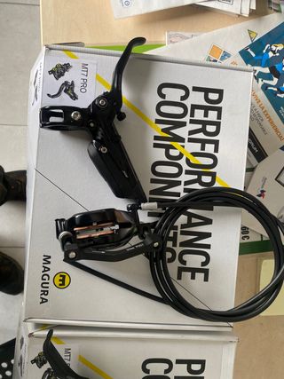 JUEGO FRENOS SRAM CODE RSC