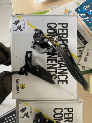 JUEGO FRENOS SRAM CODE RSC