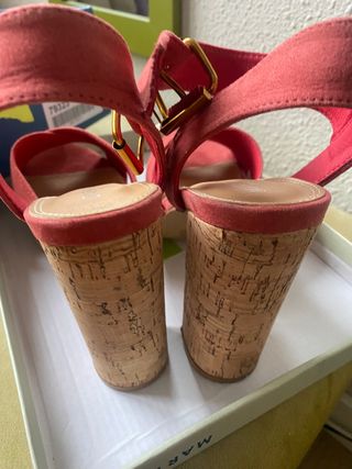 Sandalias de ante y corcho