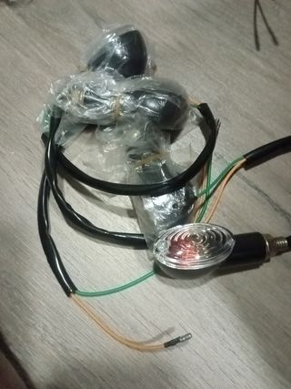 Intermitentes universales